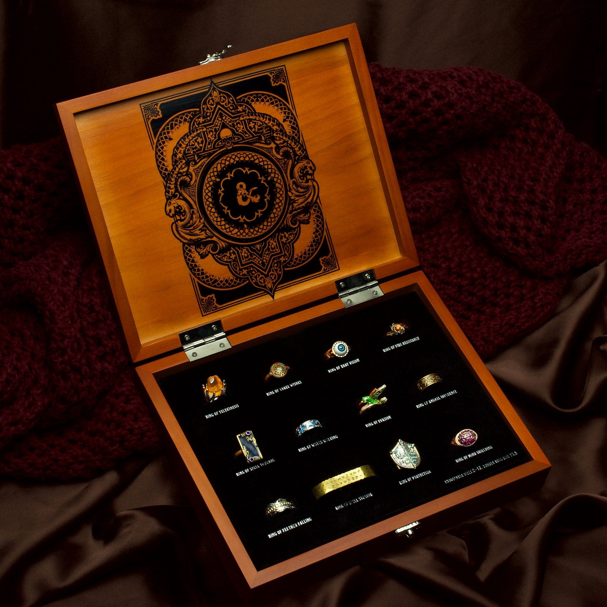 Hasbro Dungeons and Dragons 12 - pcs Ring Set in a Wooden Box [COMING SOON] - Jewelry Brands Shop