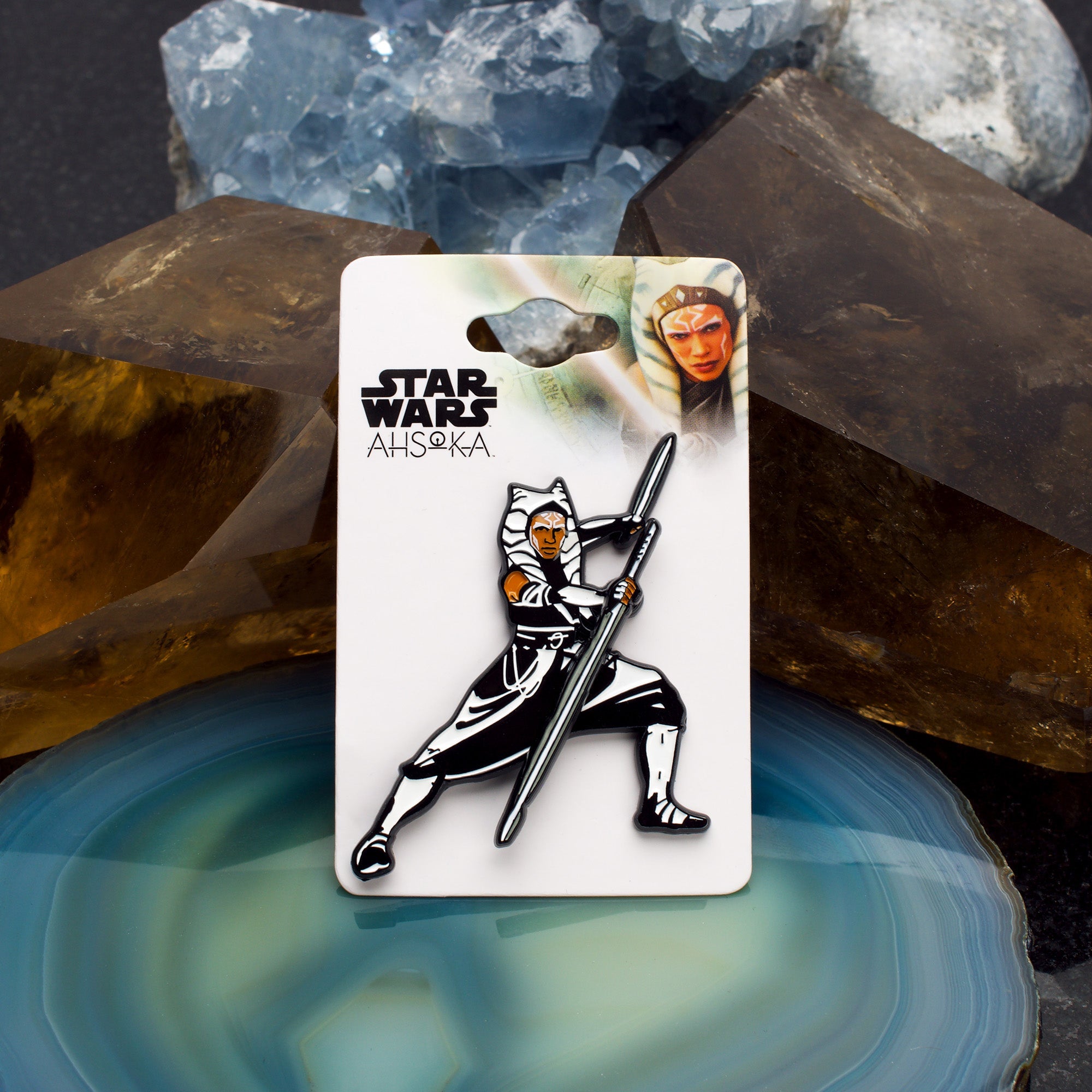 Star Wars Ahsoka Spinning Lightsaber Pin - Jewelry Brands Shop