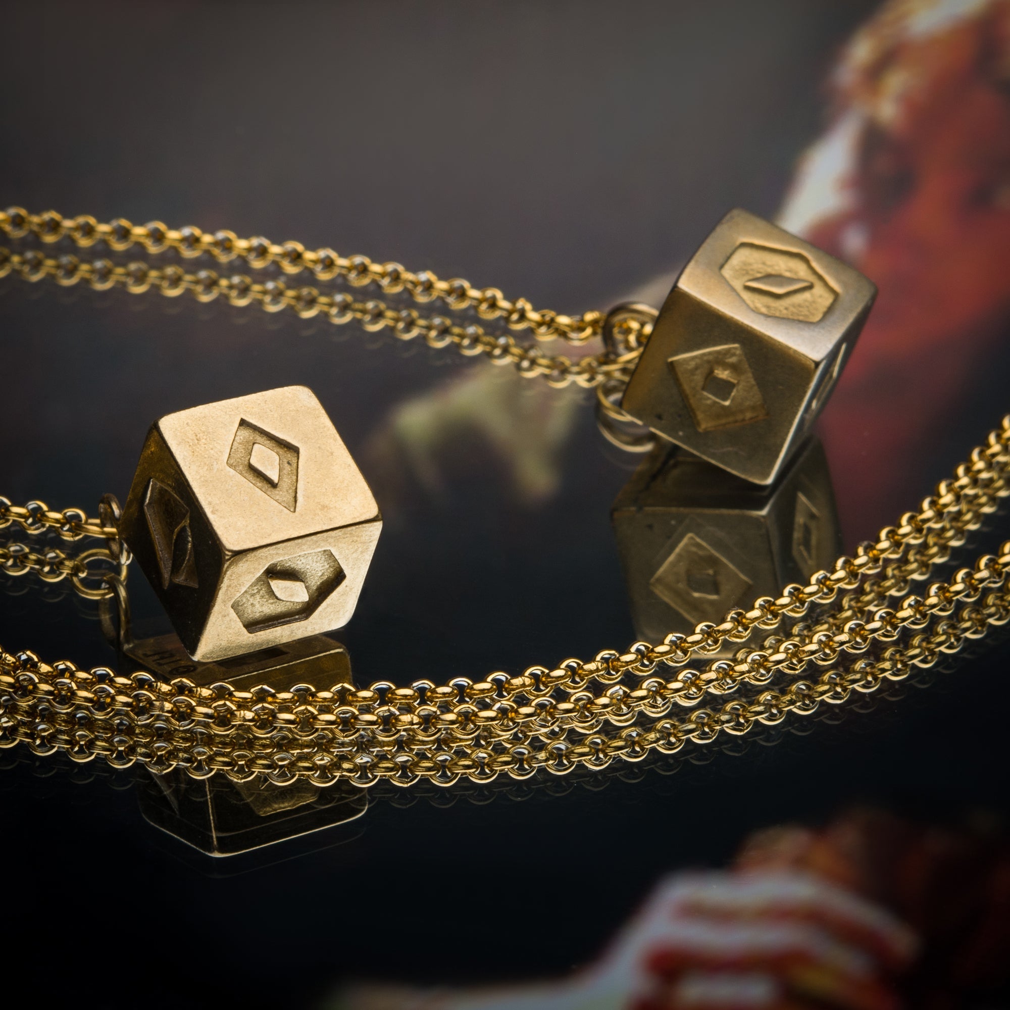 Star Wars Han Solo Corellian Gold 3D Dice Necklace - Jewelry Brands Shop