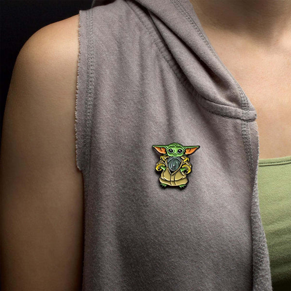 Star Wars Mandalorian 3 Grogu  Mudhorn Armor Pin