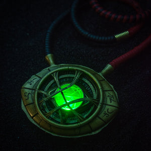 Marvel Doctor Strange Eye Of Agamotto Light Up Pendant Necklace